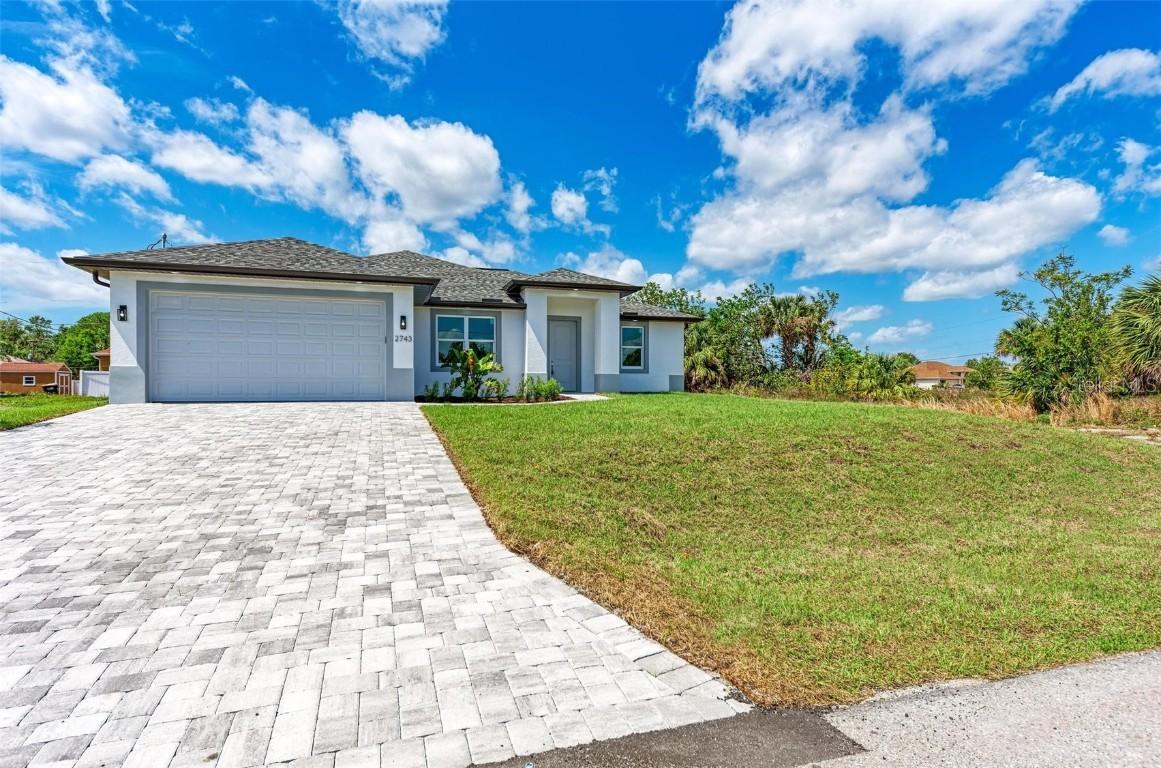 2743 Hopwood Rd., North Port, FL 34287