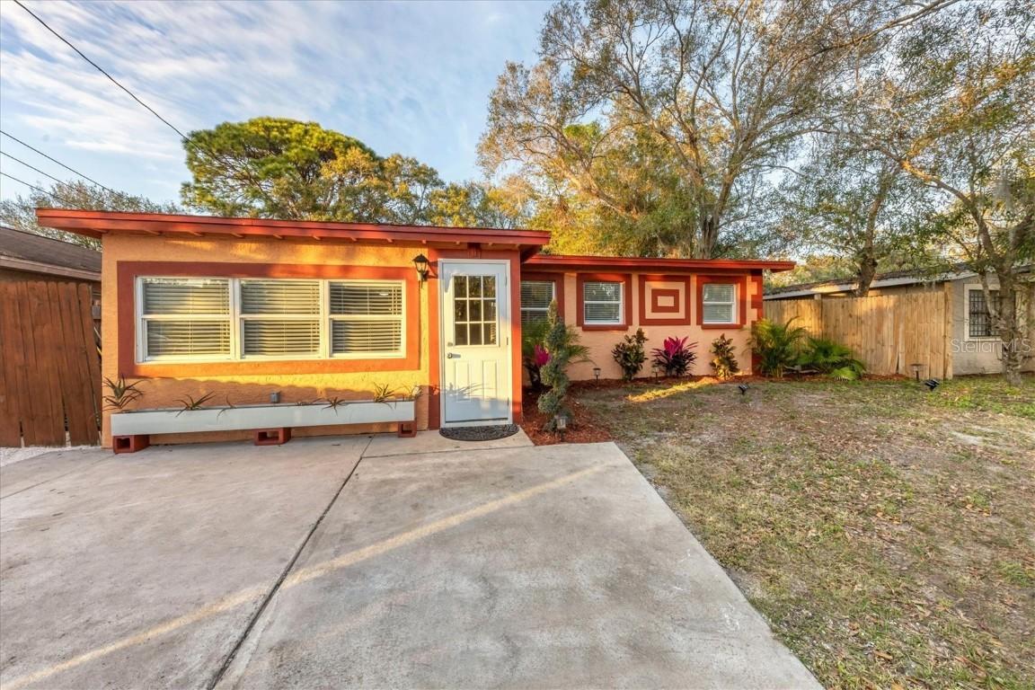 2057 28th St., Sarasota, FL 34234