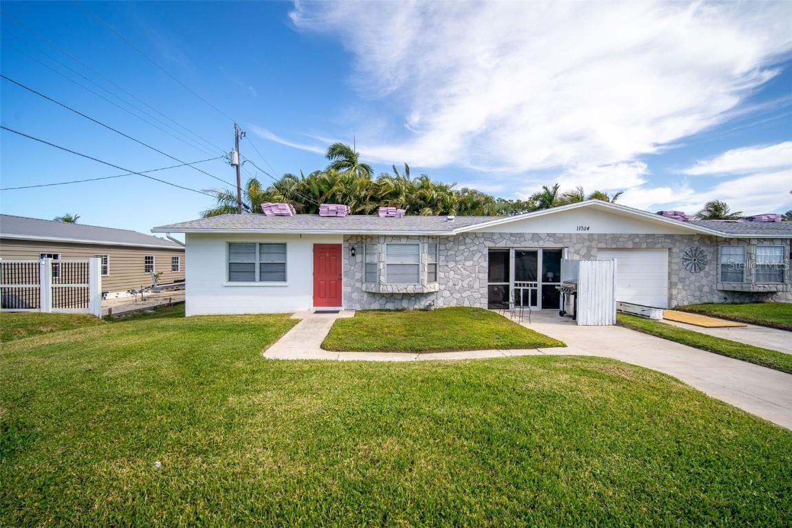 11704 40th Ave., Bradenton, FL 34210