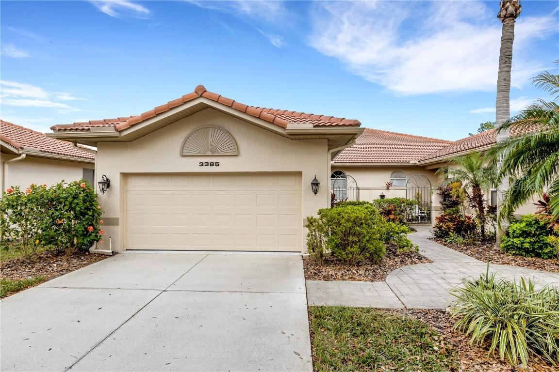 3385 Chelmsford Ct. #30, Sarasota, FL 34235