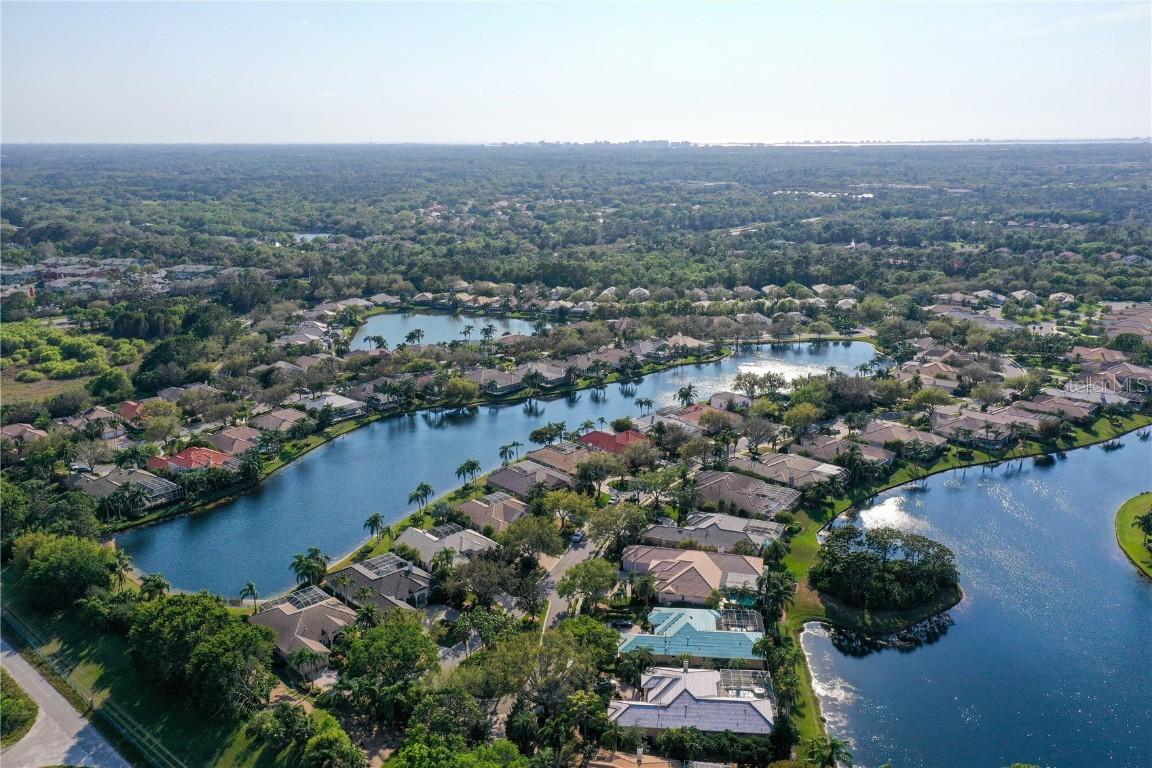 7034 Langley Pl., University Park, FL 34201