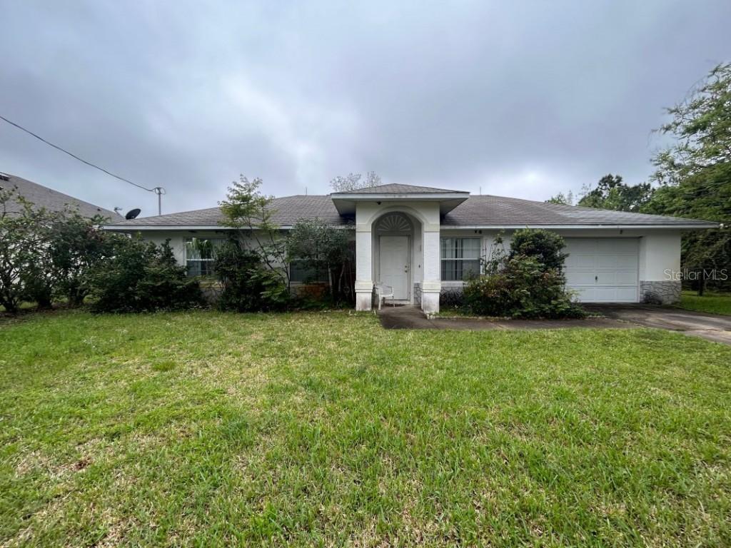 42 Ulmaceal Path, Palm Coast, FL 32164