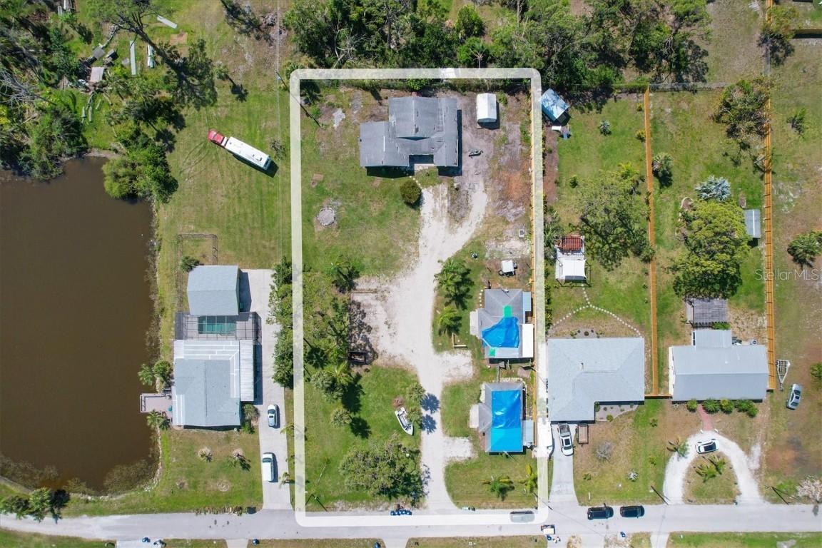 525 Morrison Ave., Englewood, FL 34223