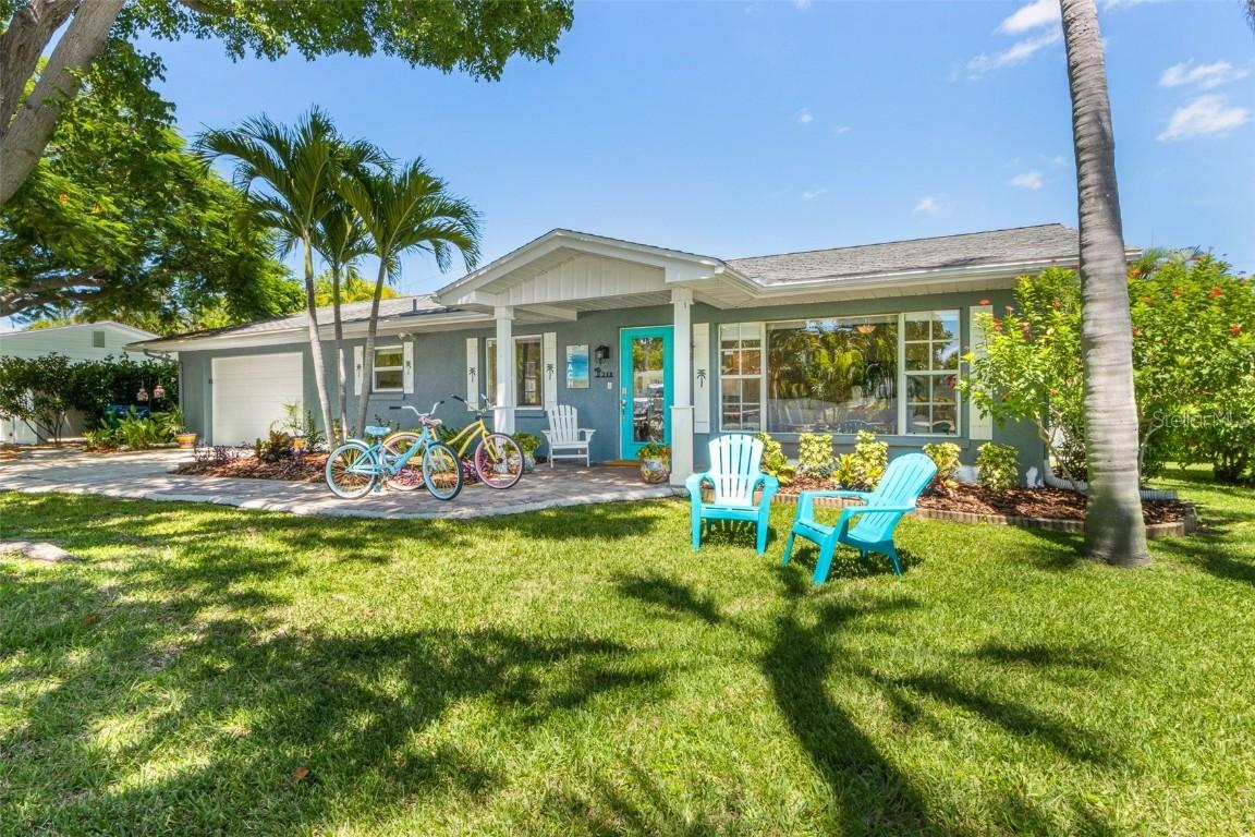 218 82nd St., Holmes Beach, FL 34217