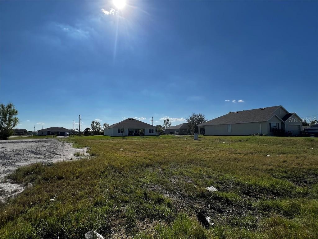 312 NW 11th Ter., Cape Coral, FL 33993