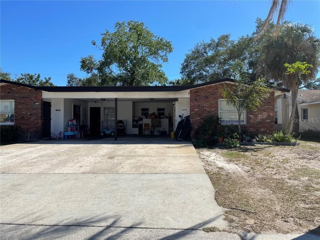 2216 60th Ave., Bradenton, FL 34207