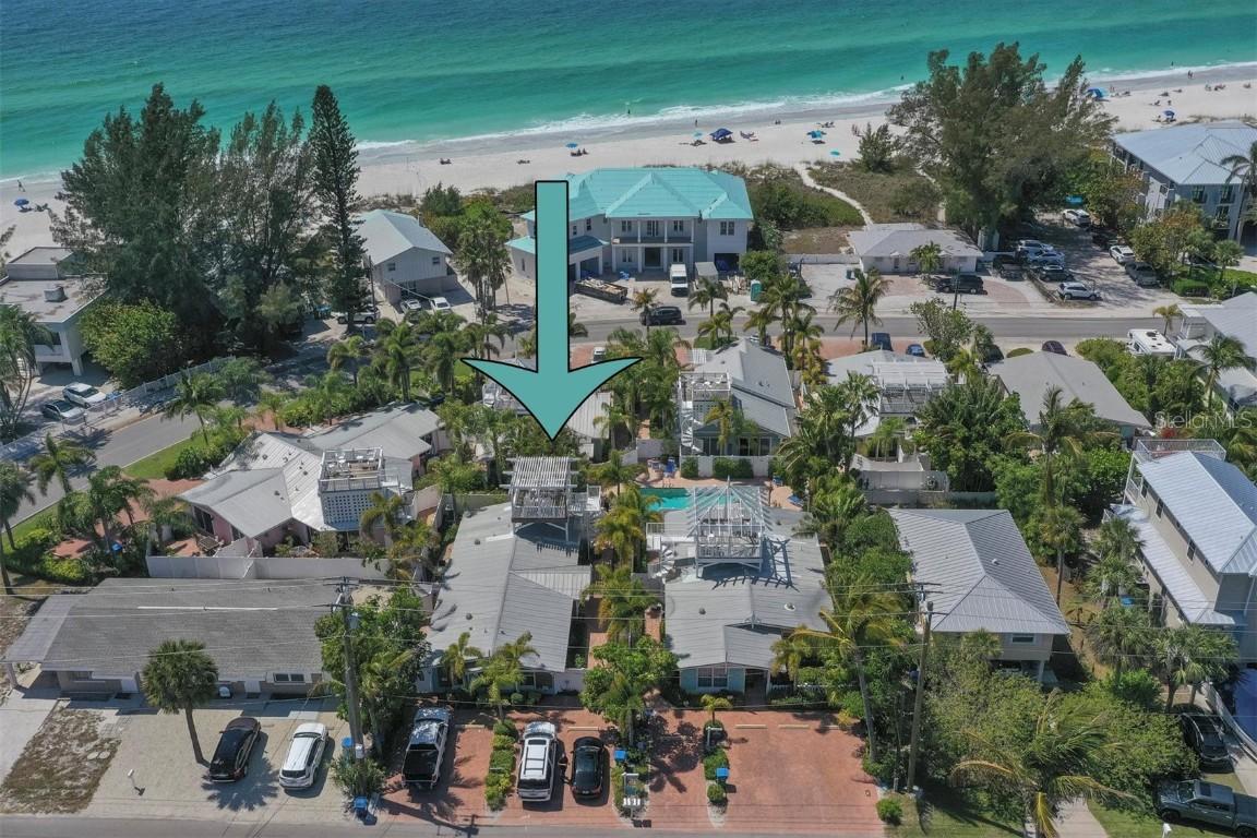3206 6th Ave. #9, Holmes Beach, FL 34217