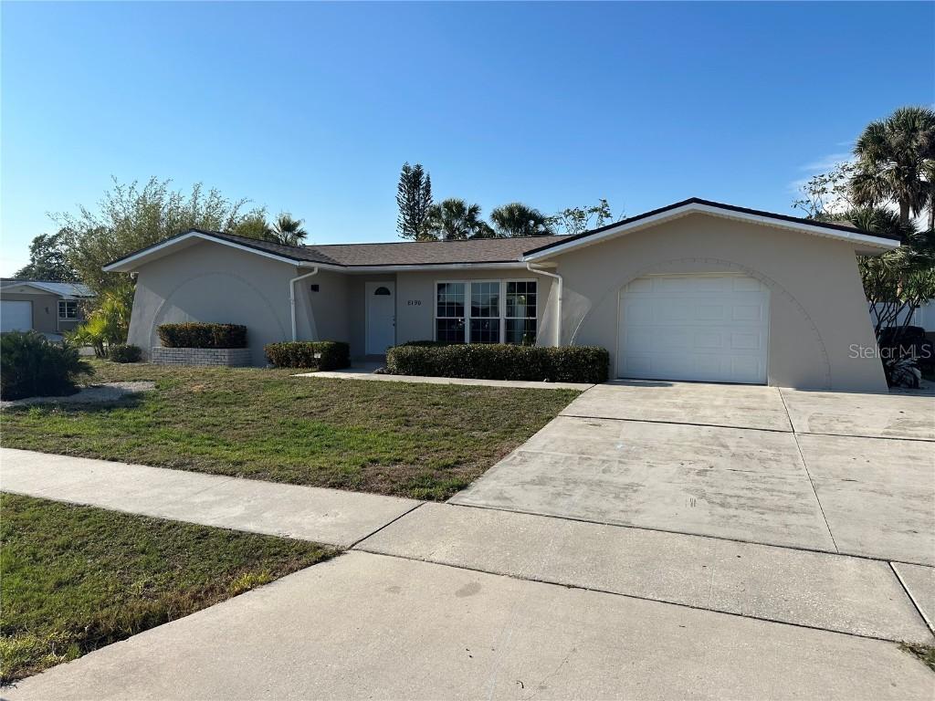 8190 Porto Chico Ave., North Port, FL 34287