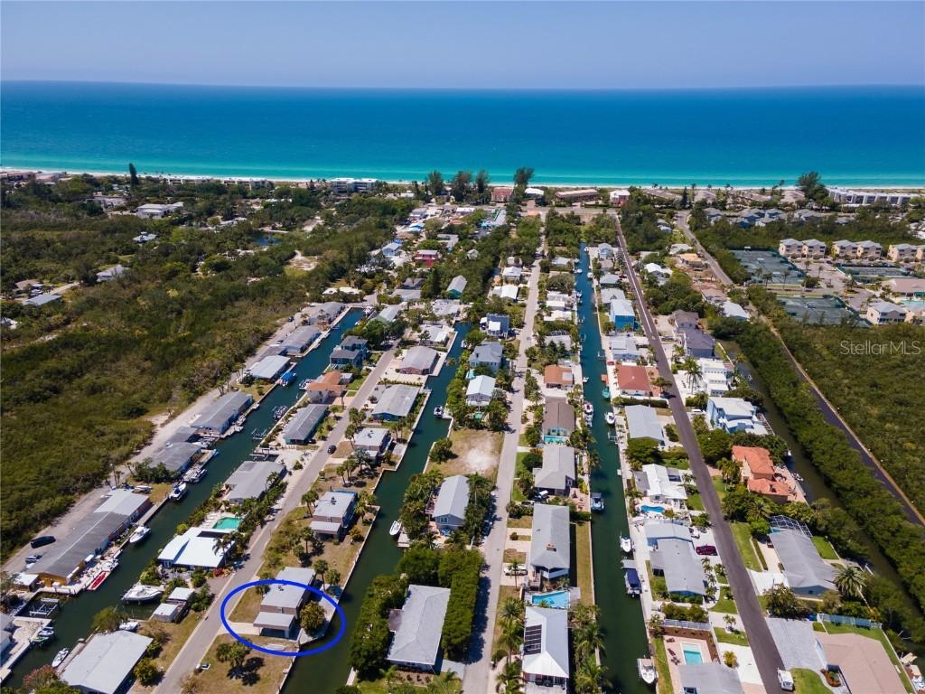 781 Saint Judes Dr. #B, Longboat Key, FL 34228