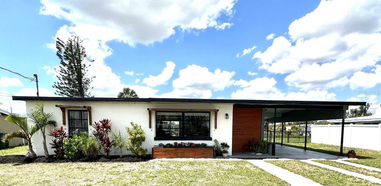 4037 Conway Blvd., Port Charlotte, FL 33952
