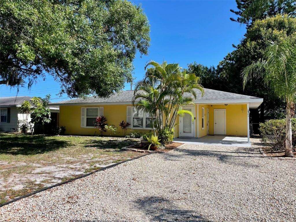 2941 Oak St., Sarasota, FL 34237