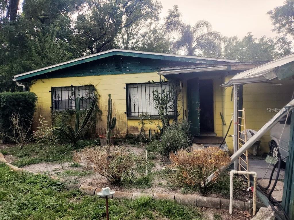 2905 E 98th Ave., Tampa, FL 33612