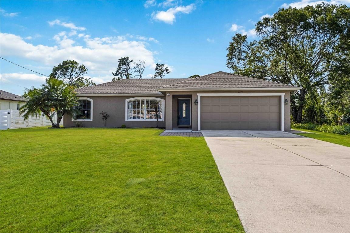 2227 N Chamberlain Blvd., North Port, FL 34286