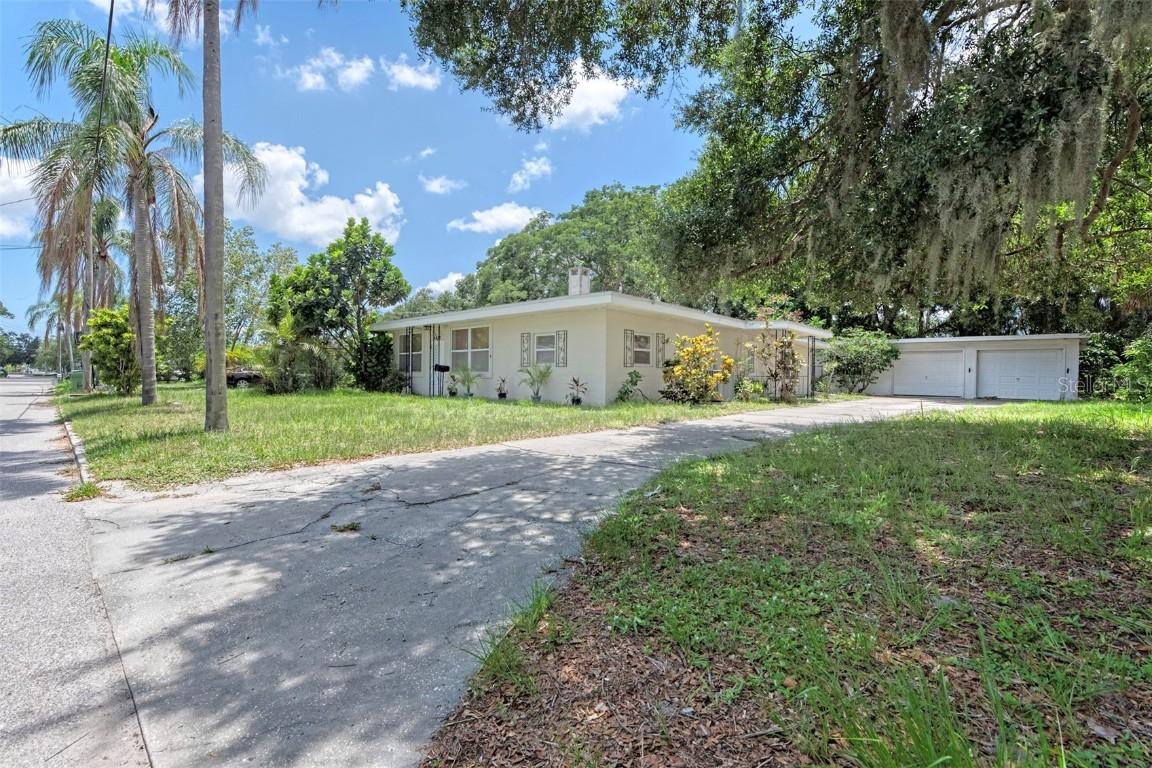 1428 18th St., Bradenton, FL 34205