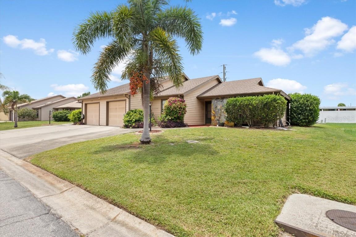 6261 Draw Ln., Sarasota, FL 34238