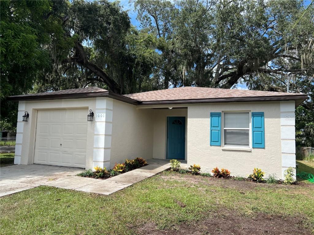 1001 E 8th Ave., Bradenton, FL 34208