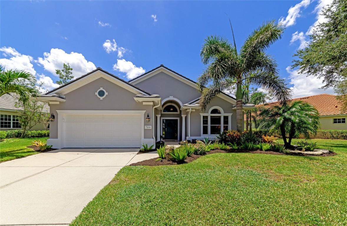 7144 Victoria Cir., University Park, FL 34201