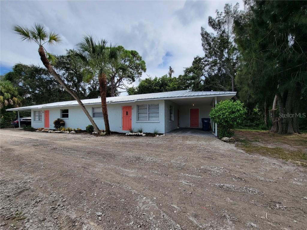 2114 53rd Ave., Bradenton, FL 34207