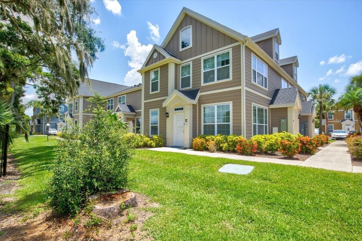 5531 Rosehill Rd. #201, Sarasota, FL 34233
