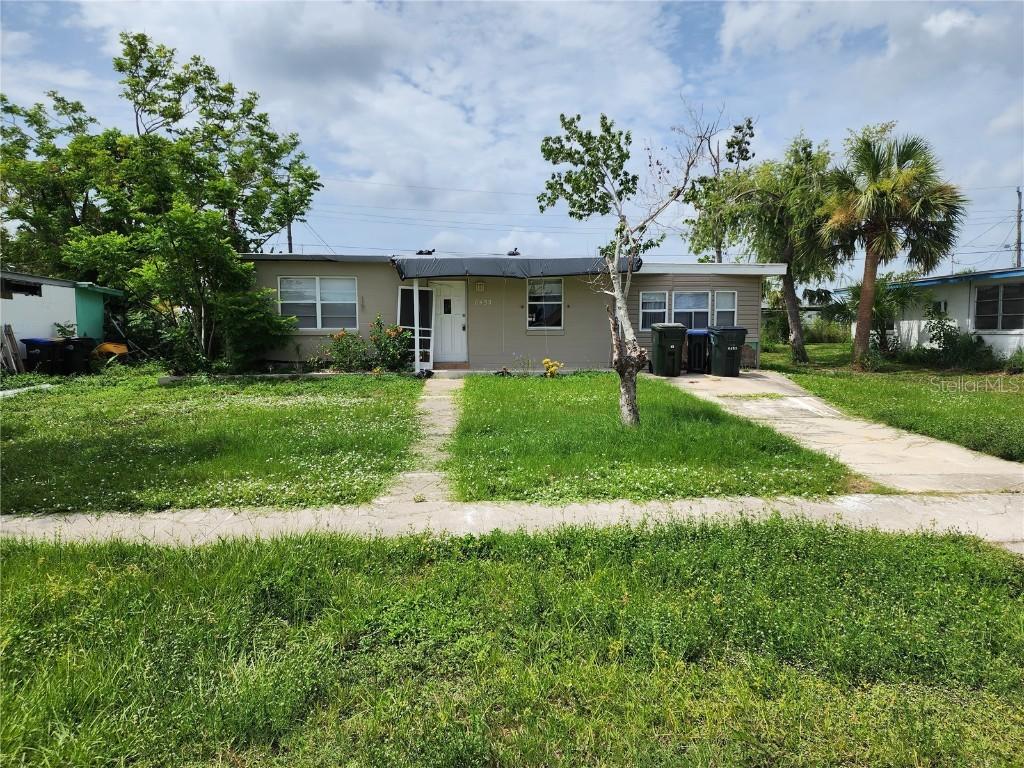 8453 Herbison Ave., North Port, FL 34287