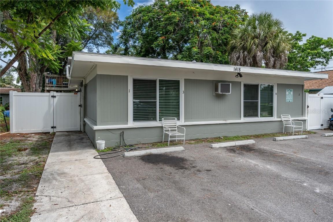 1418 19th Ave., Bradenton, FL 34205