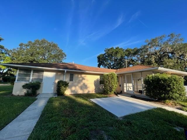 214 6th St., Bradenton, FL 34208