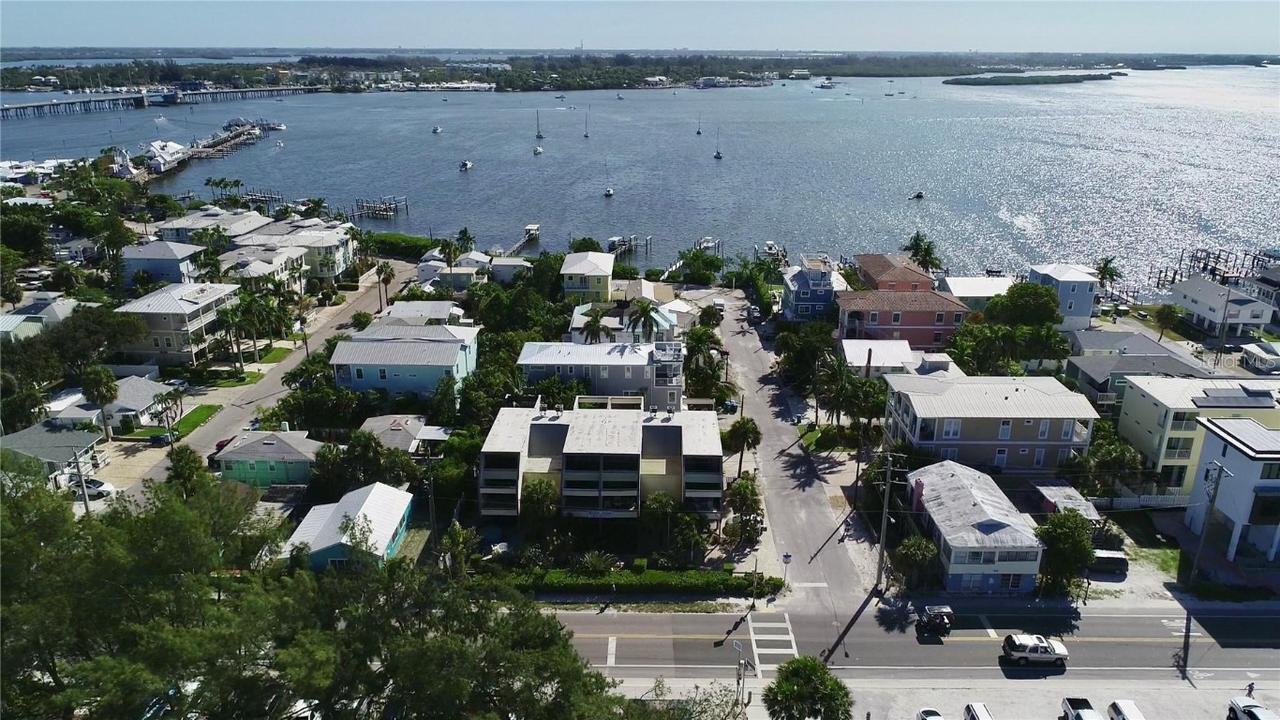 403 Gulf Dr., Bradenton Beach, FL 34217