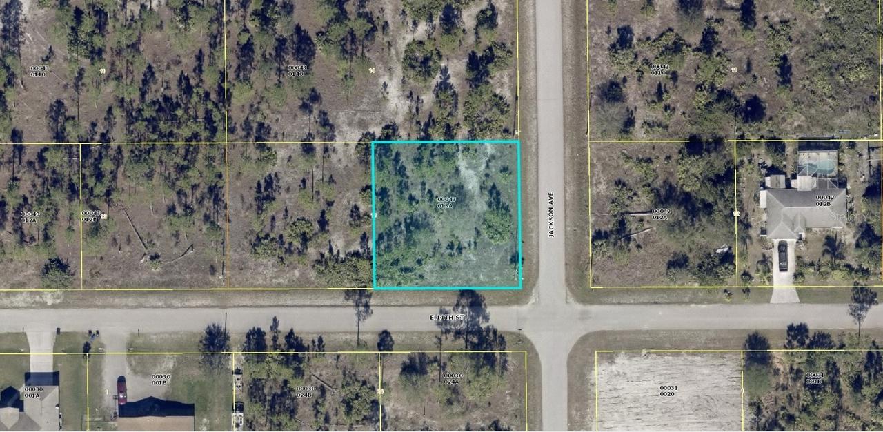 2807 E 11th St., Lehigh Acres, FL 33972