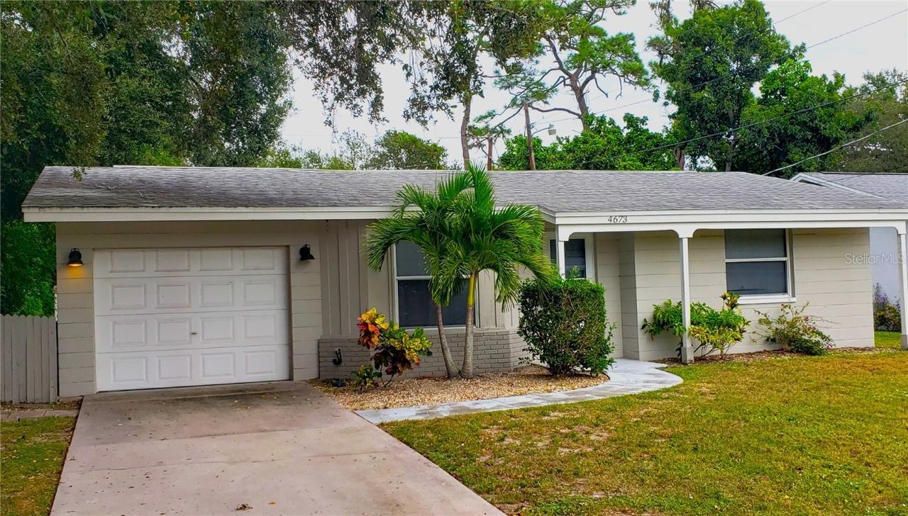 4673 Linwood St., Sarasota, FL 34232
