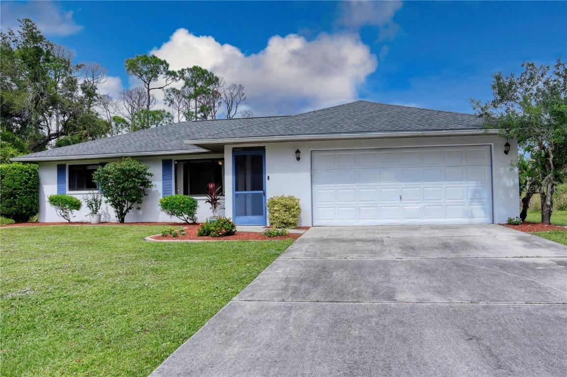 17208 Waldrun Ave., Port Charlotte, FL 33948