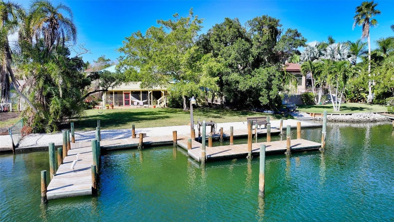 3601 White Ln., Sarasota, FL 34242