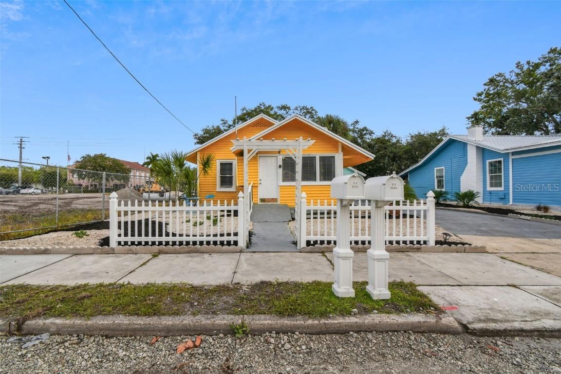1415 10th St., Bradenton, FL 34205