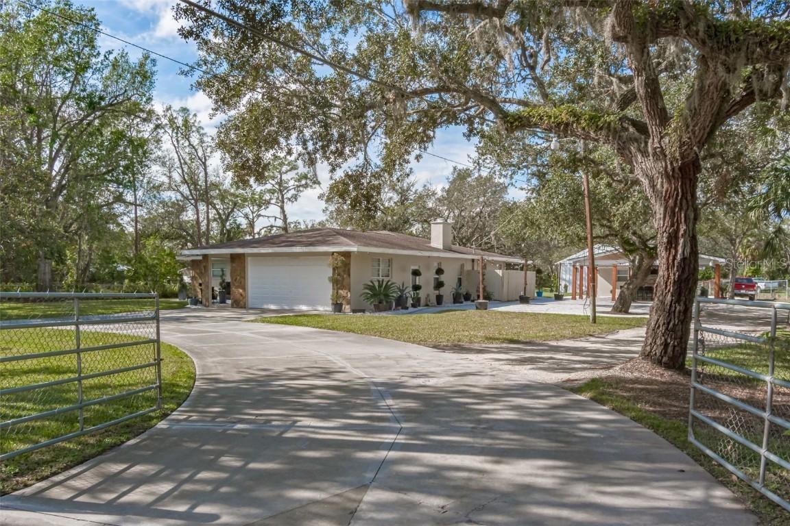 3610 67th Street Ct., Bradenton, FL 34208