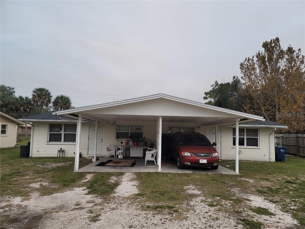 2615 52nd Avenue Dr., Bradenton, FL 34207