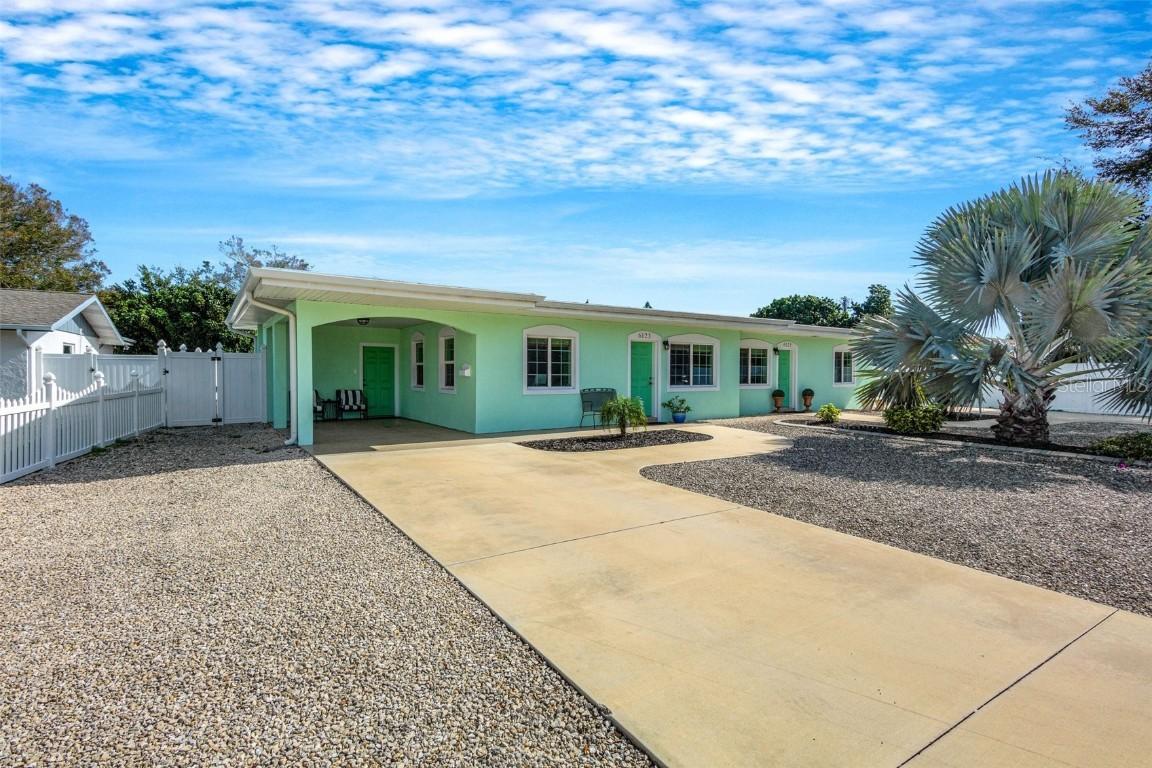 6123 Hollywood Blvd., Sarasota, FL 34231