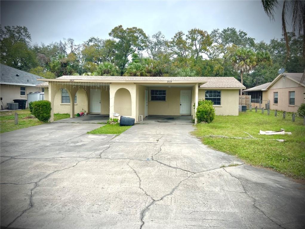2821 52nd Avenue Dr., Bradenton, FL 34207