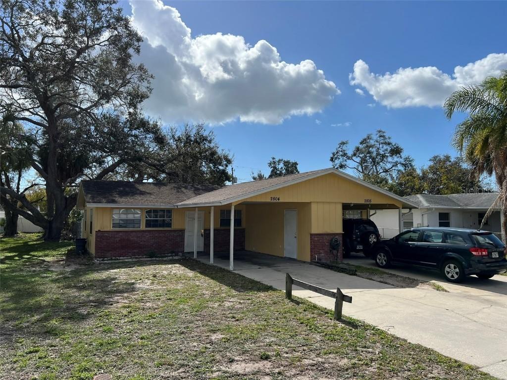2804 52nd Avenue Dr., Bradenton, FL 34207