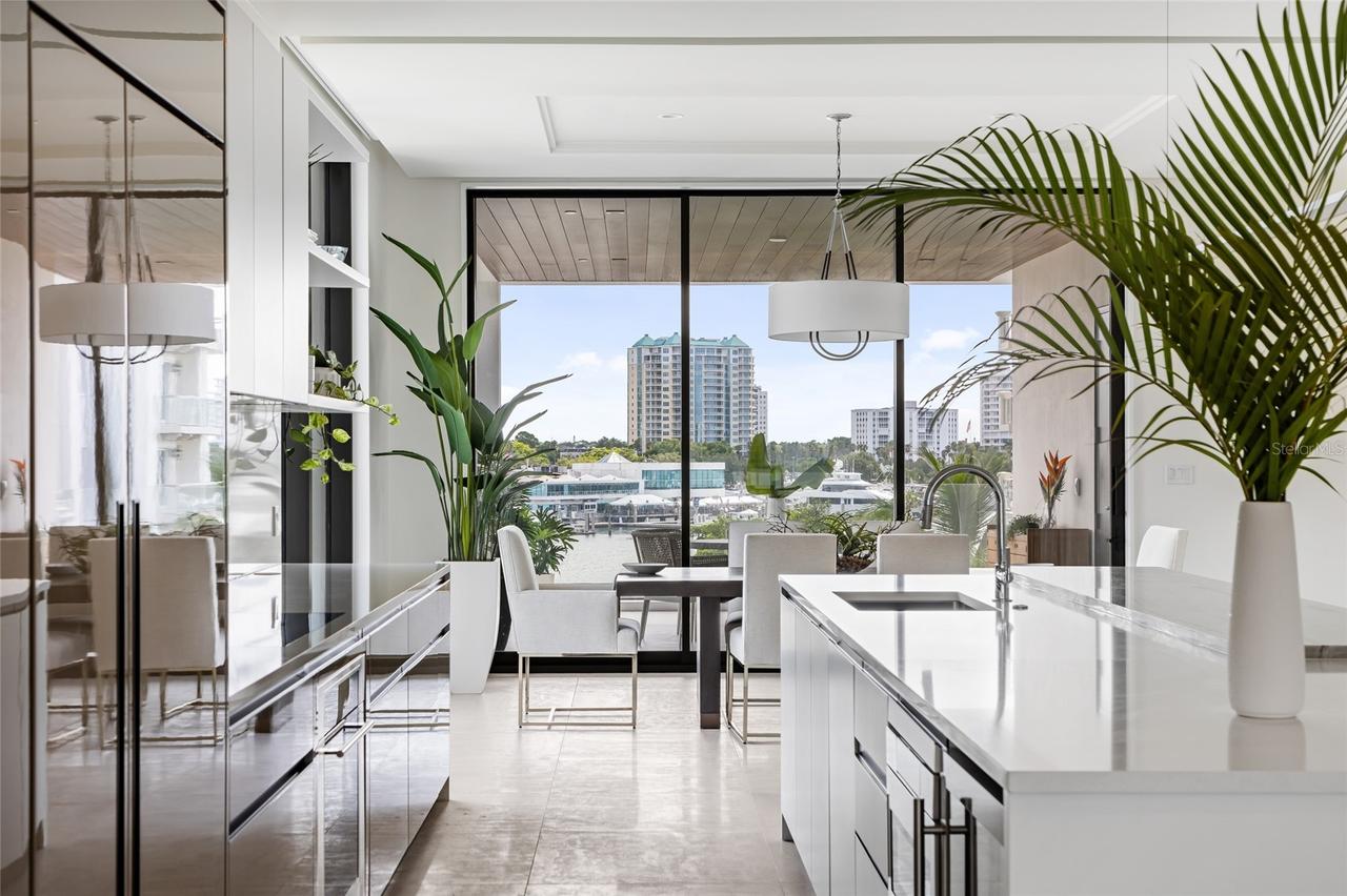 509 Golden Gate Point #2, Sarasota, FL 34236