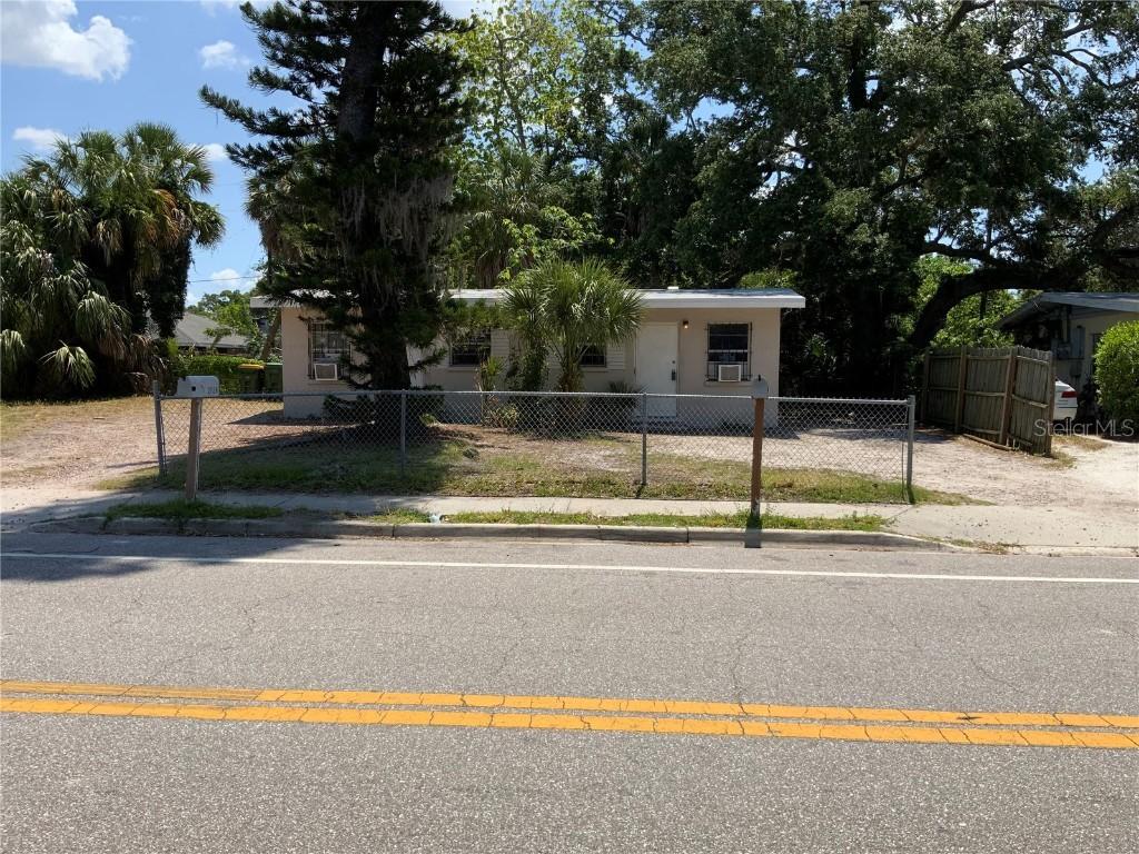 2926 N Orange Ave., Sarasota, FL 34234