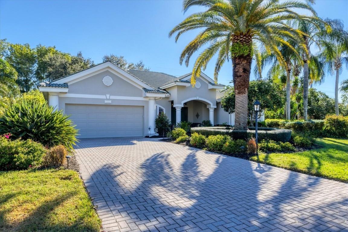 7039 Lancaster Ct., University Park, FL 34201