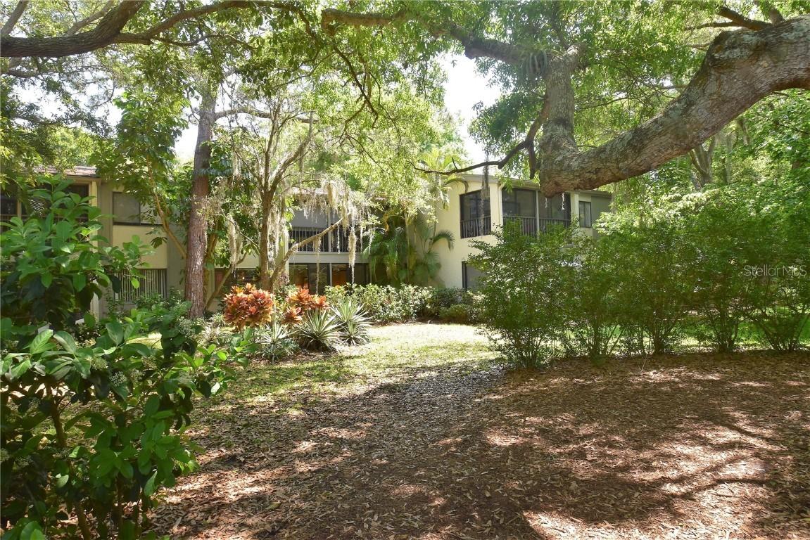 1508 Pelican Cove Rd. #129, Sarasota, FL 34231