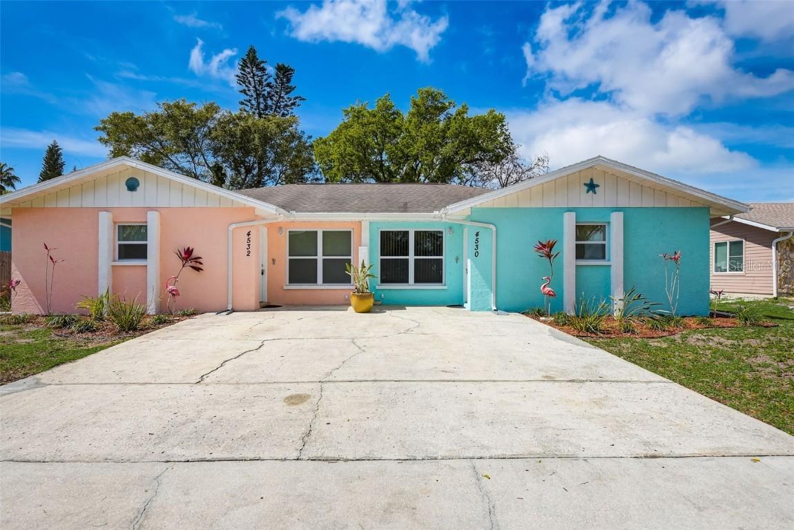 4530 & 4532 86th St., Bradenton, FL 34210