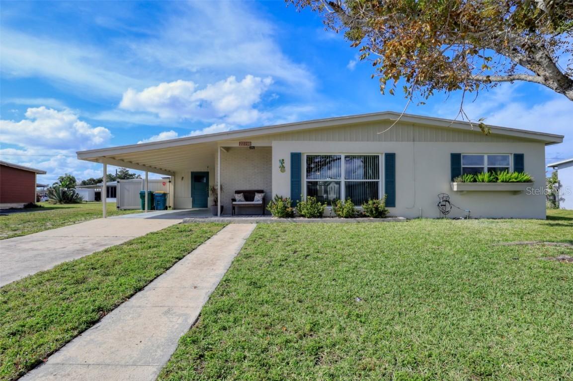22198 Felton Ave., Port Charlotte, FL 33952