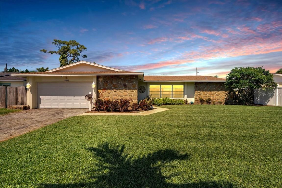 4335 51st Ave., St Petersburg, FL 33711