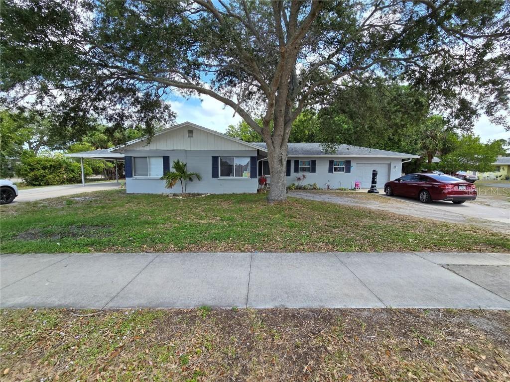 1707 W 57th Ave., Bradenton, FL 34207