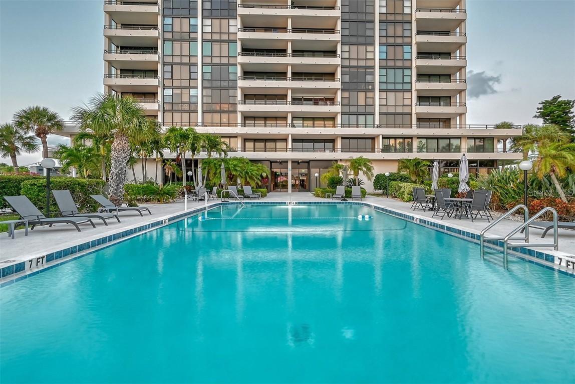 5300 Ocean Blvd. #803, Sarasota, FL 34242