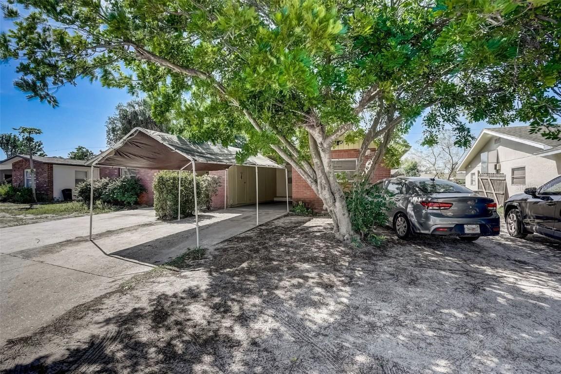 2304 60th Ave., Bradenton, FL 34207