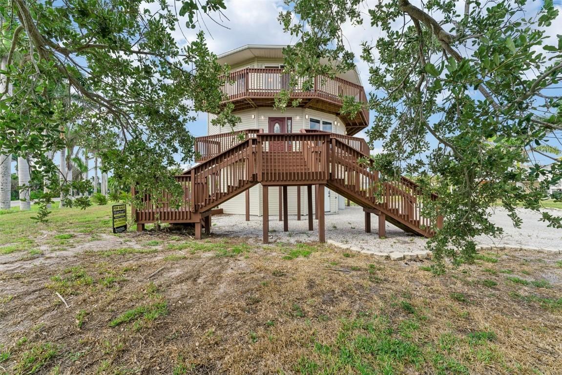 16361 Stringfellow Rd., Bokeelia, FL 33922