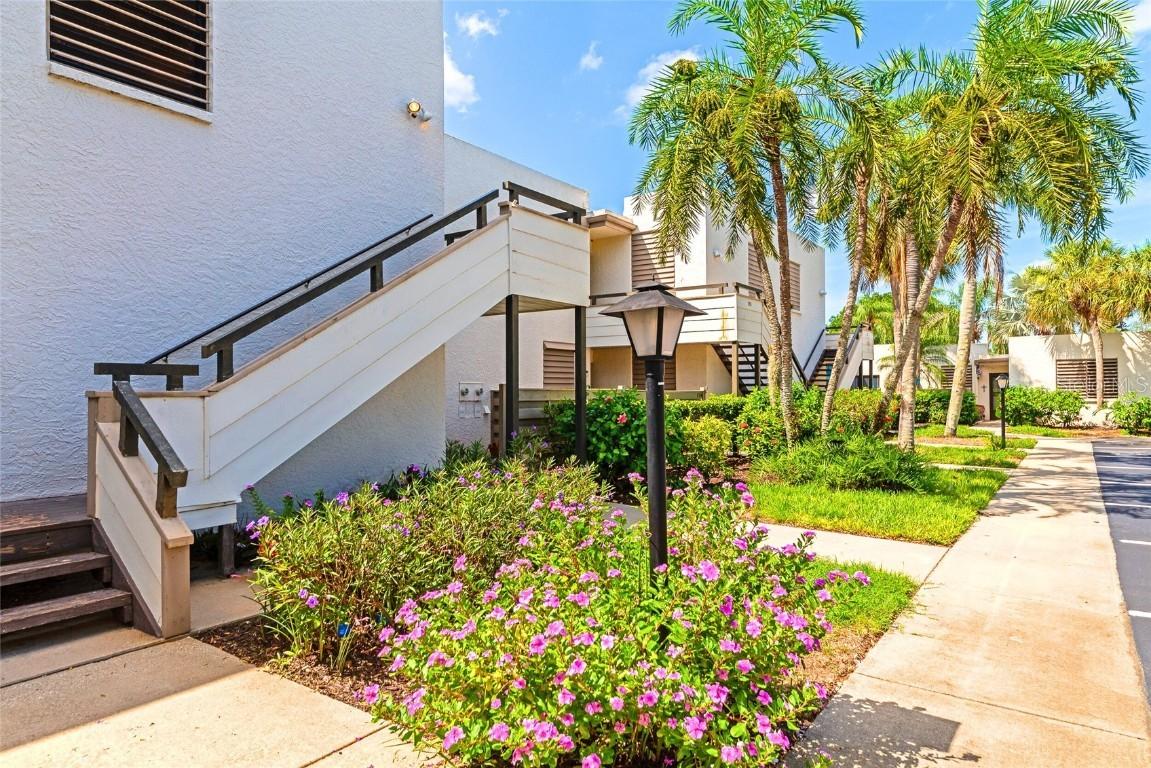 255 Sherwood Dr. #255U, Bradenton, FL 34210