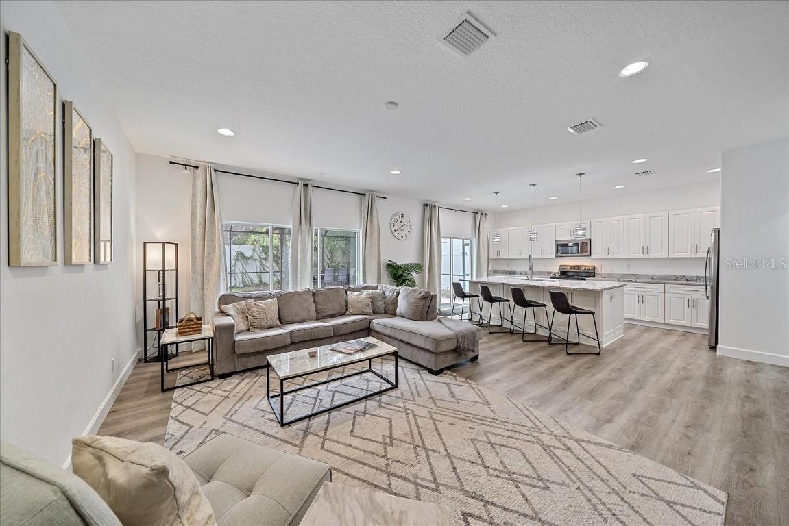 1807 Robinhood St., Sarasota, FL 34231